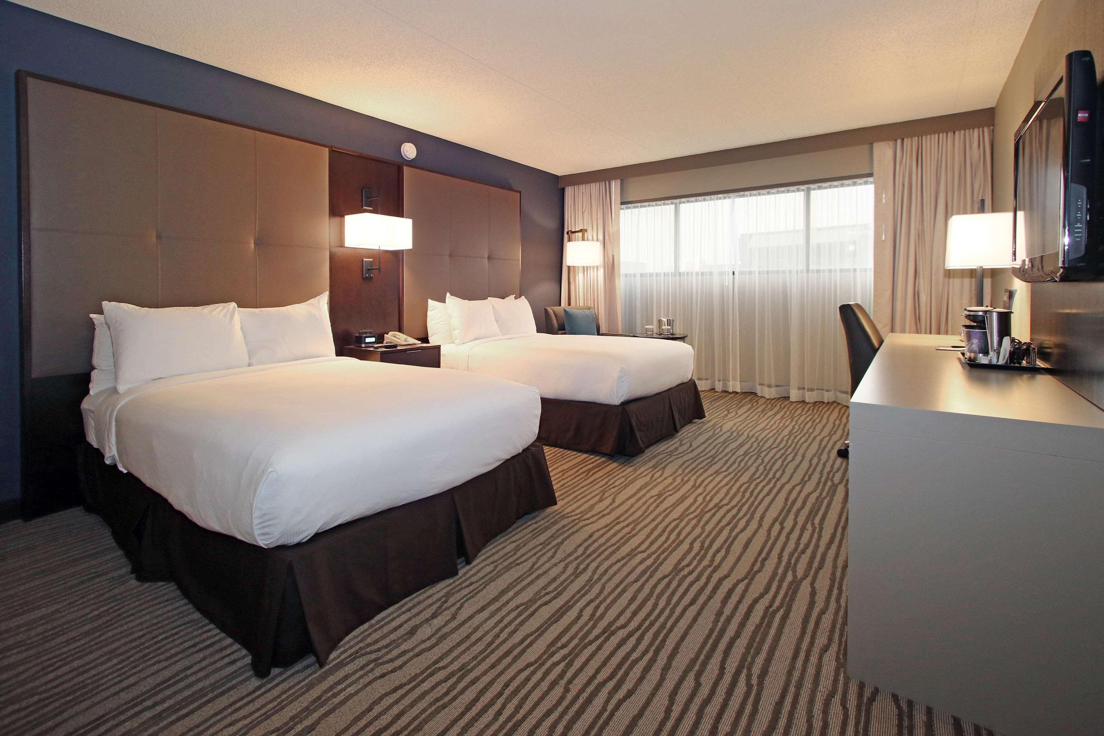 Doubletree By Hilton Hotel Newark Airport Exterior foto