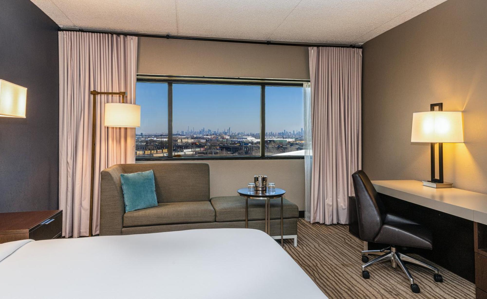 Doubletree By Hilton Hotel Newark Airport Exterior foto