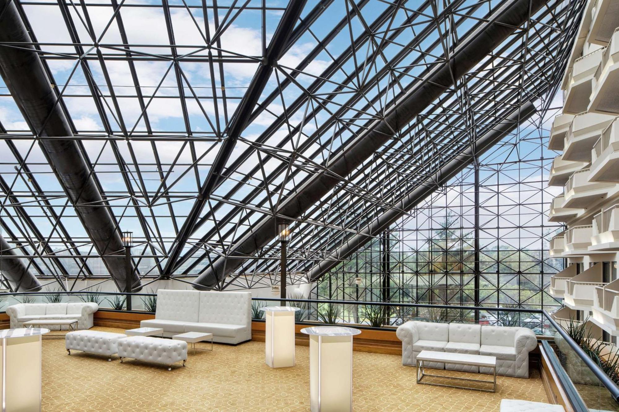 Doubletree By Hilton Hotel Newark Airport Exterior foto